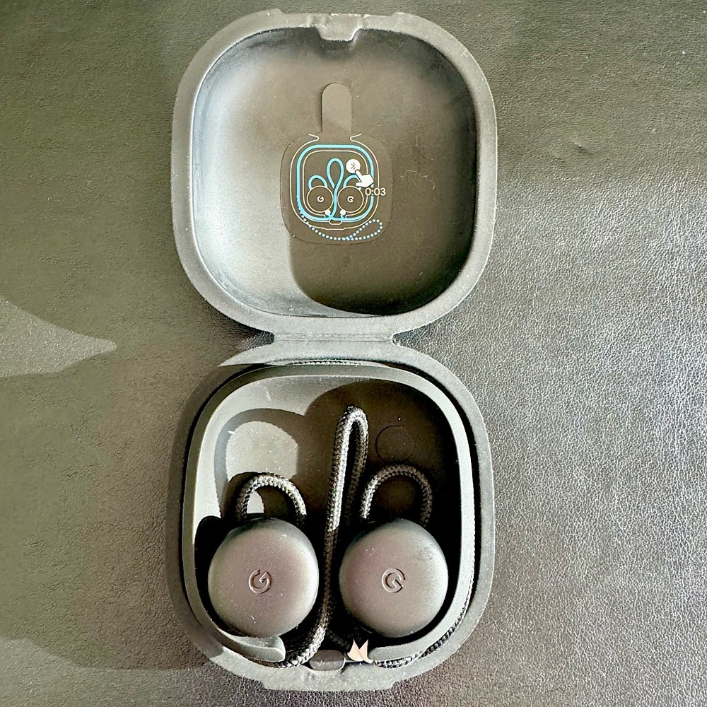 Google Pixel Earbuds